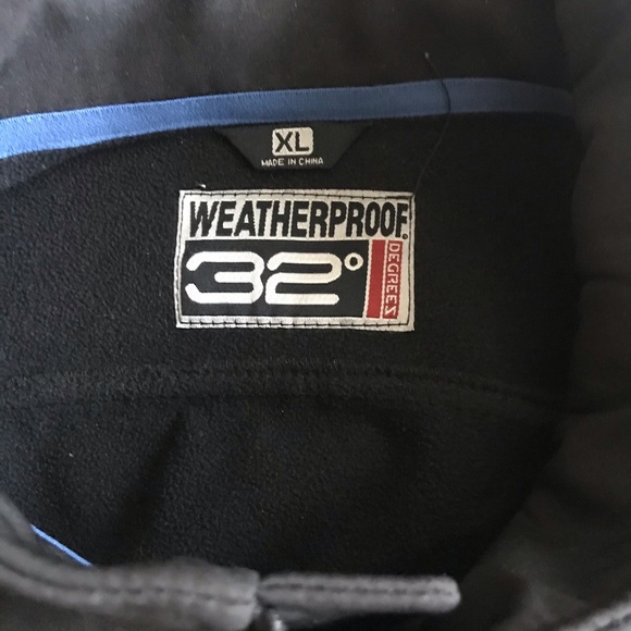 32 Degrees All-weather Jacket - Picture 2 of 5